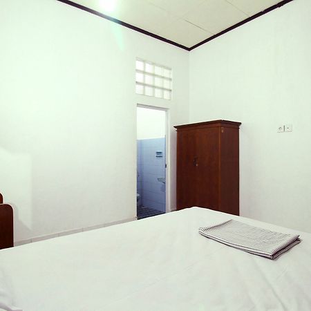 Dua Dara Inn Kuta Legian  Exterior photo