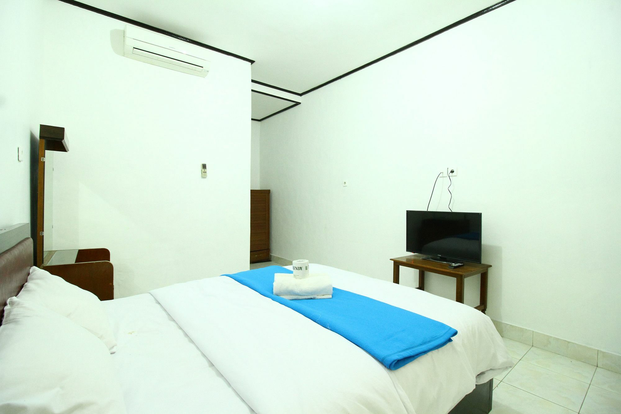 Dua Dara Inn Kuta Legian  Exterior photo